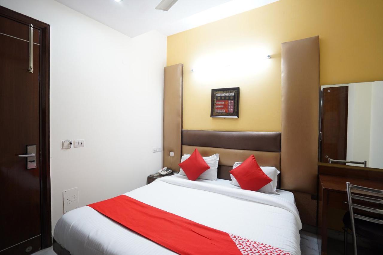Hotel East