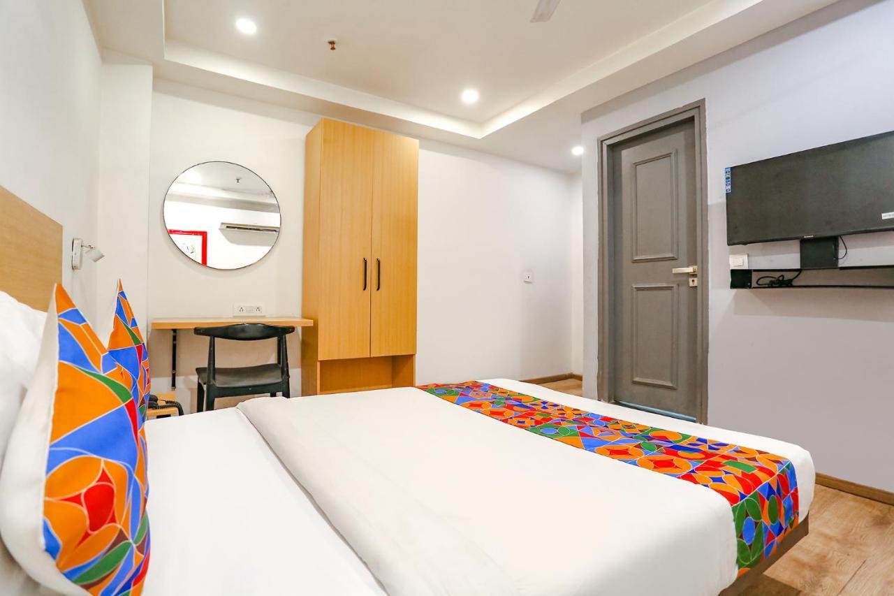 Hotel Fabhotel Blusky New Delhi