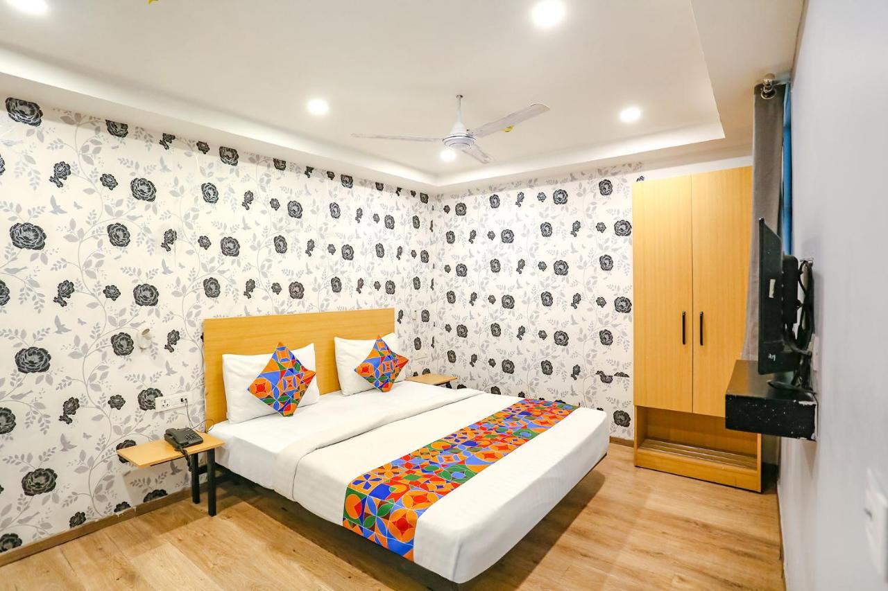 Fabhotel Blusky 4* New Delhi