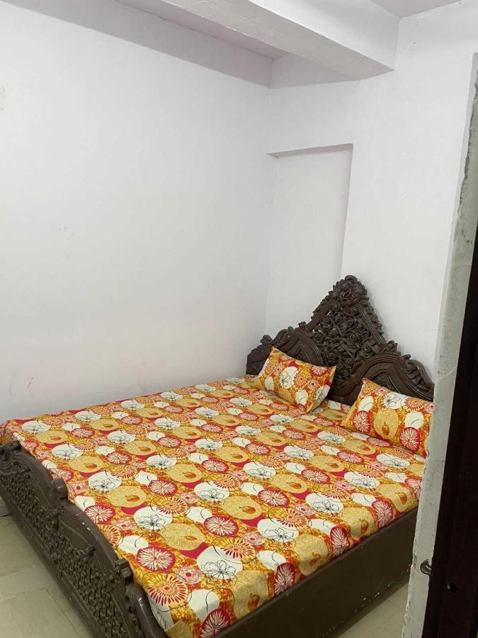 Hotel Spot On Lucky 7 Near Badarpur Border Metro Station 3*