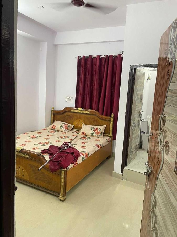 Spot On Lucky 7 Near Badarpur Border Metro Station 3*