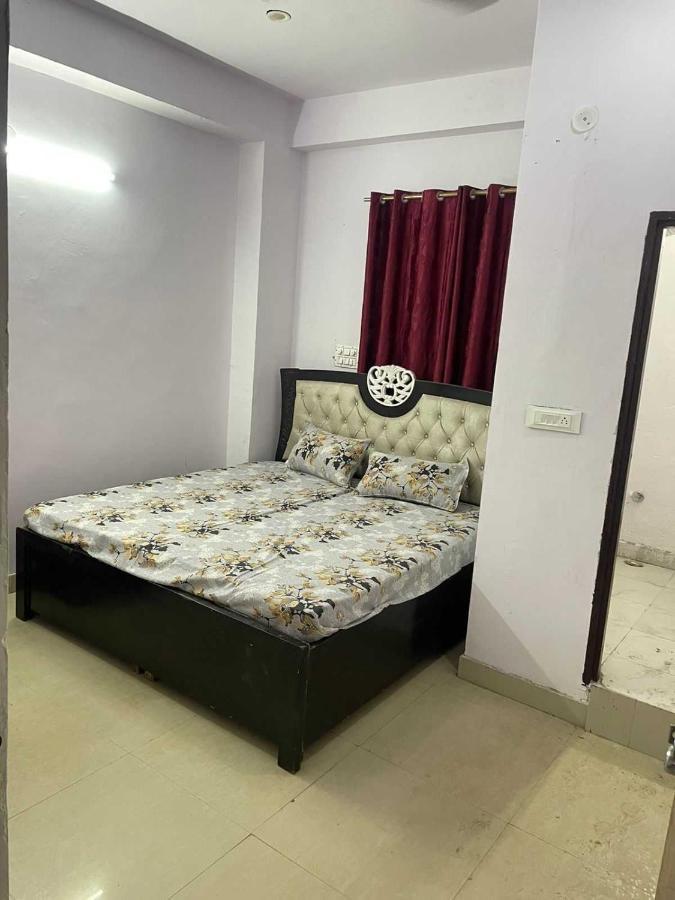 Spot On Lucky 7 Near Badarpur Border Metro Station 3*