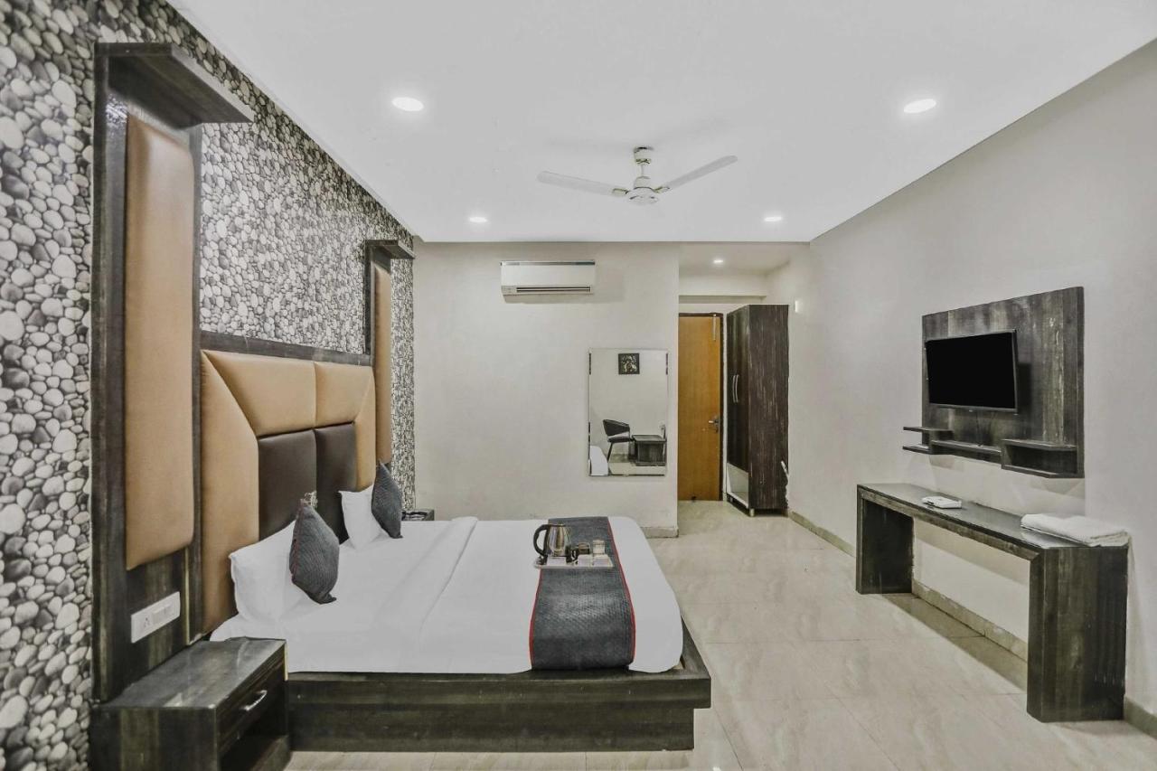 Townhouse 22956 Grand Residency 3* Delhi (National Capital Territory of India)