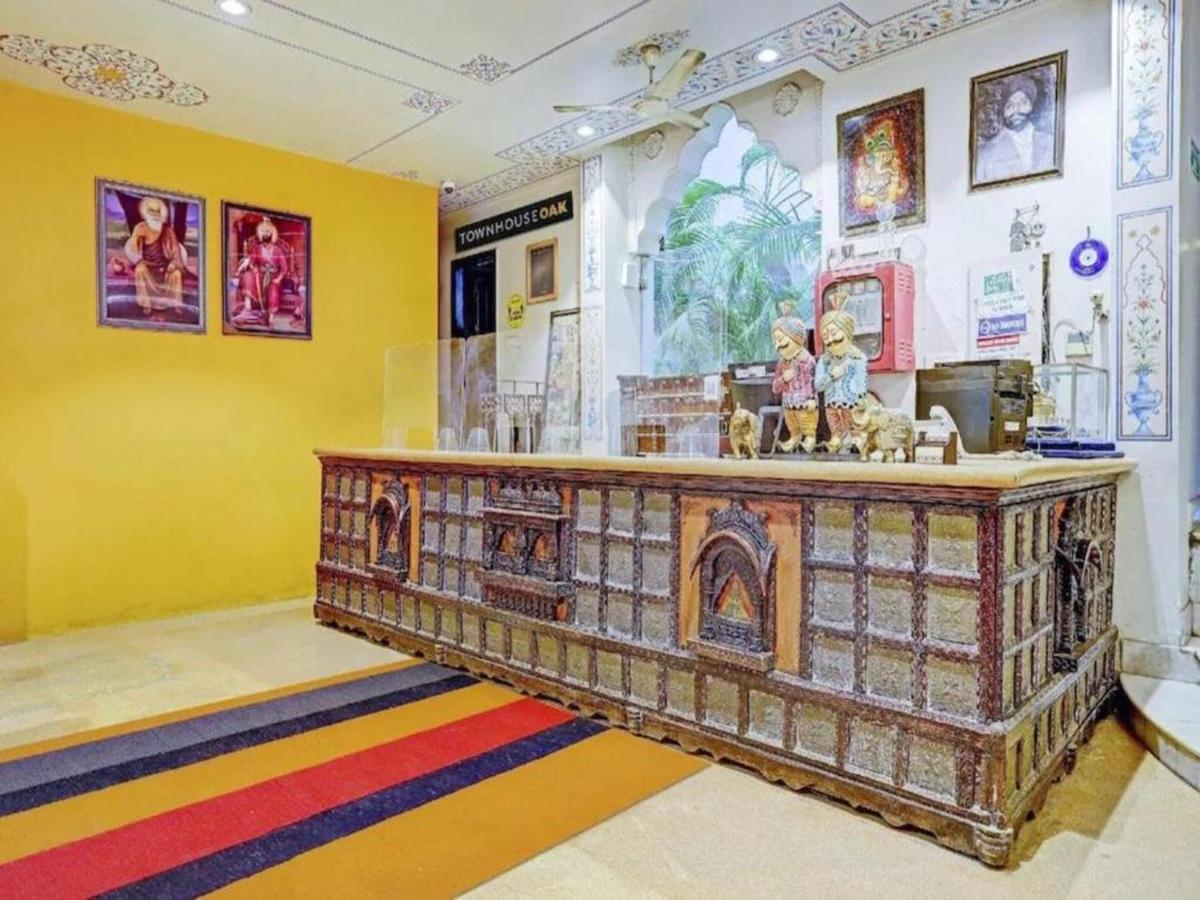 Jyoti Mahal - A Heritage - Nova Deli