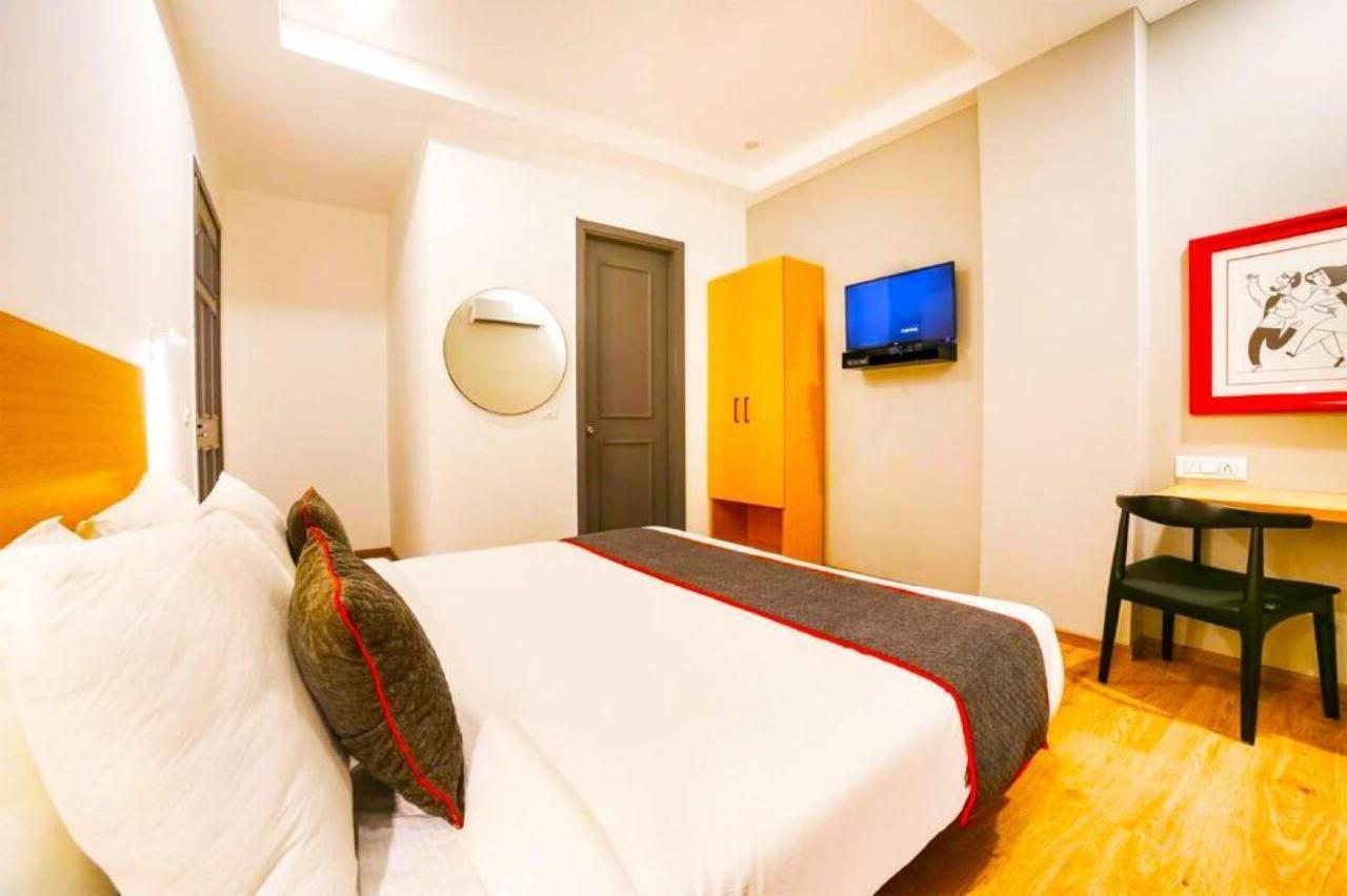 Hotel Revels Near Railway Station