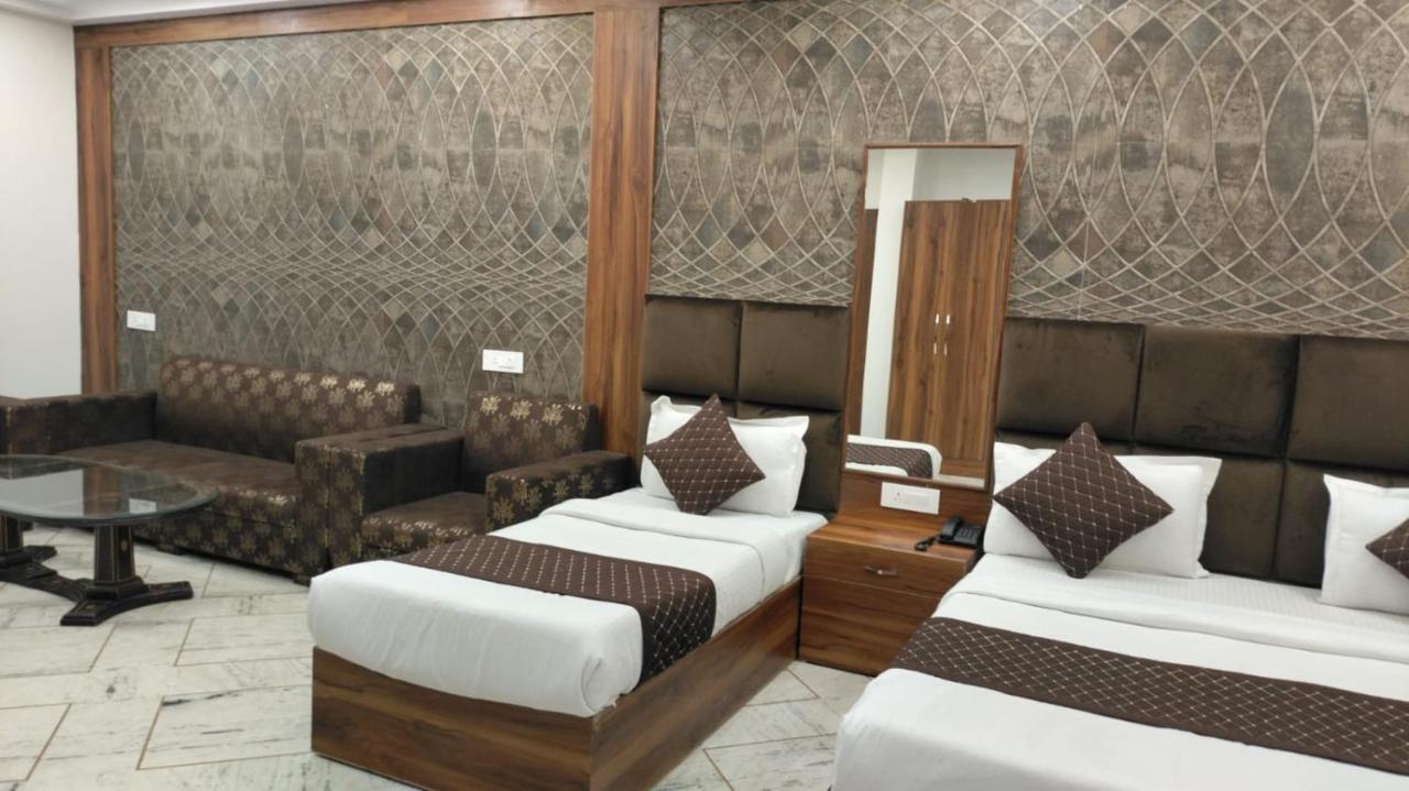 Hotel Singh Continetal 3*