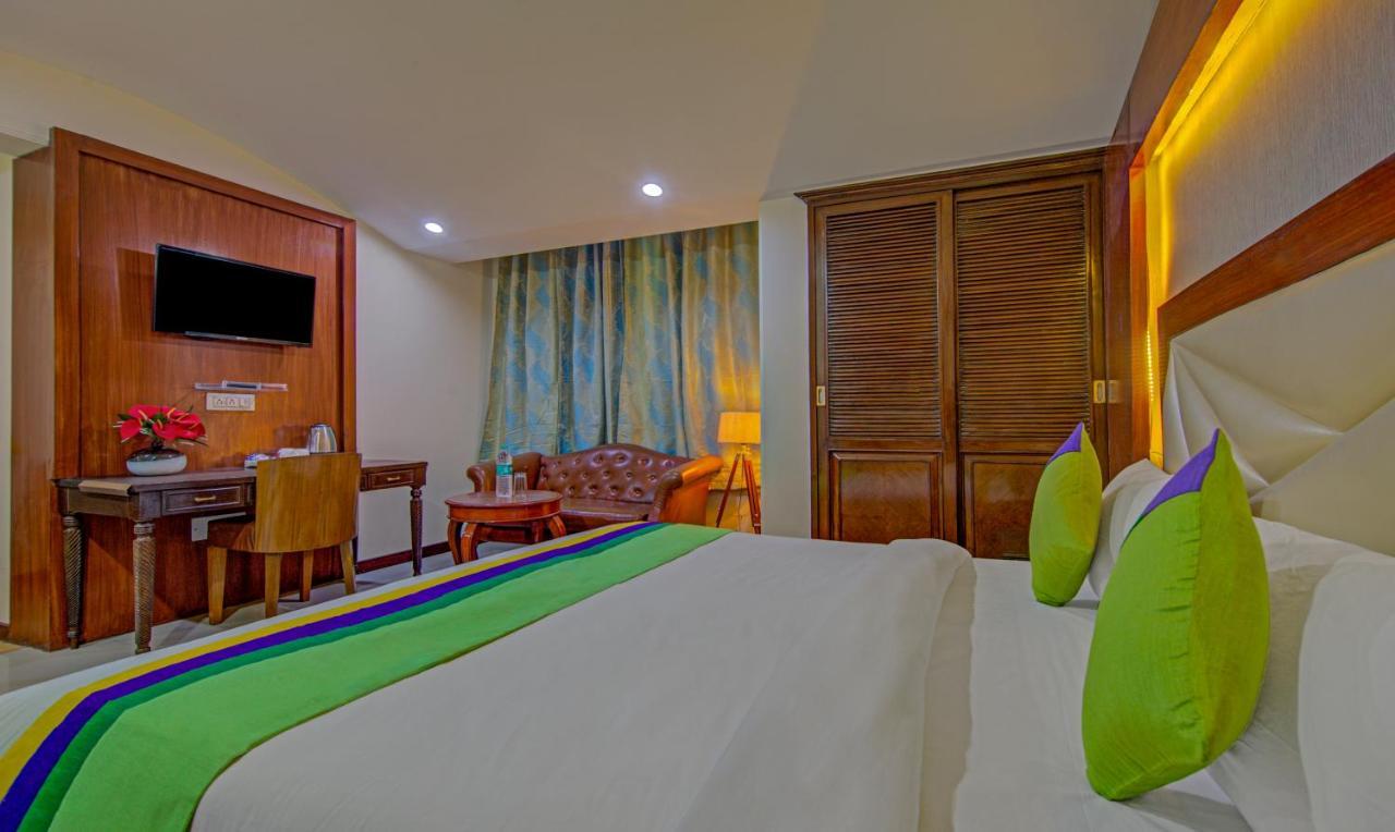 Treebo Corporate Park Hotel 3*