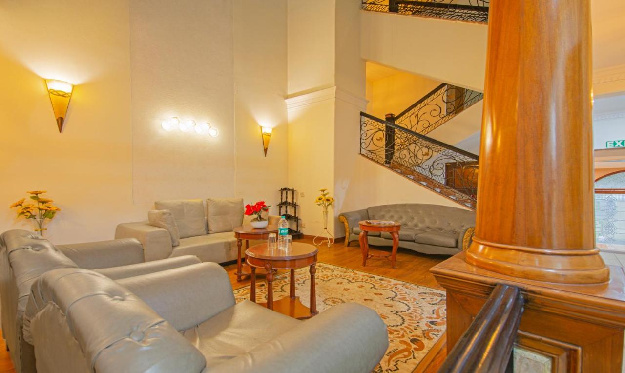 Hotel Treebo Corporate Park 3*