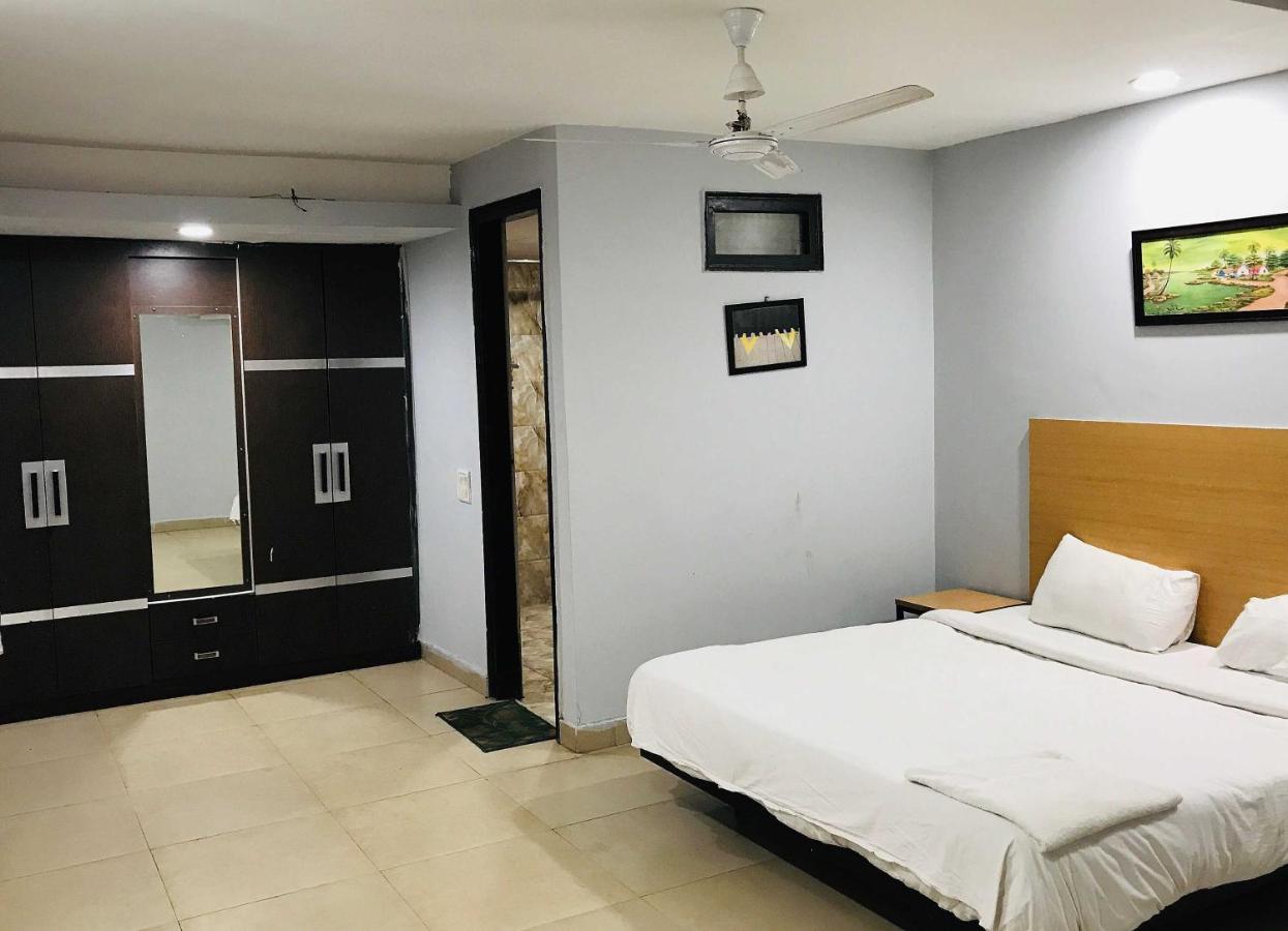Oyo Townhouse 1100 Royal Near Akshardham 3*