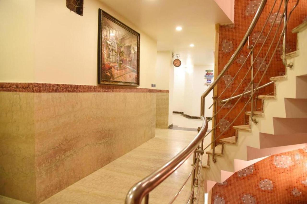 Staybook Atlanta Railway Station Paharganj Hotel New Delhi