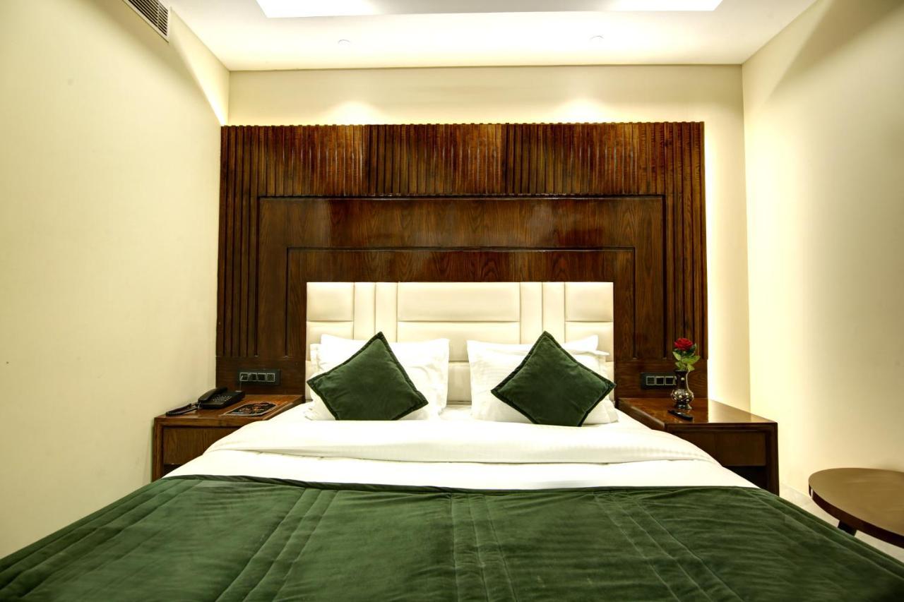 Hotel The Leena International -by Haveliya 4*