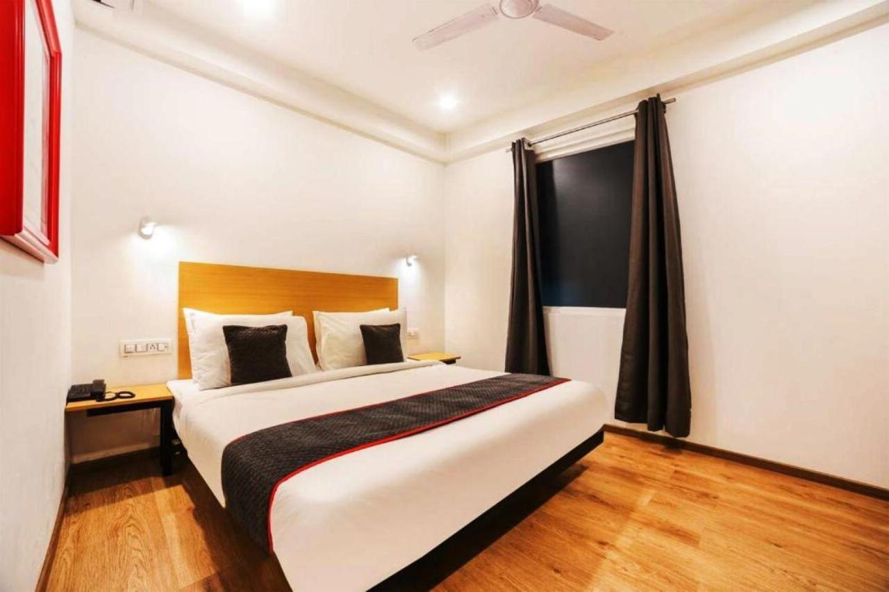 Revels Near Railway Station 4*