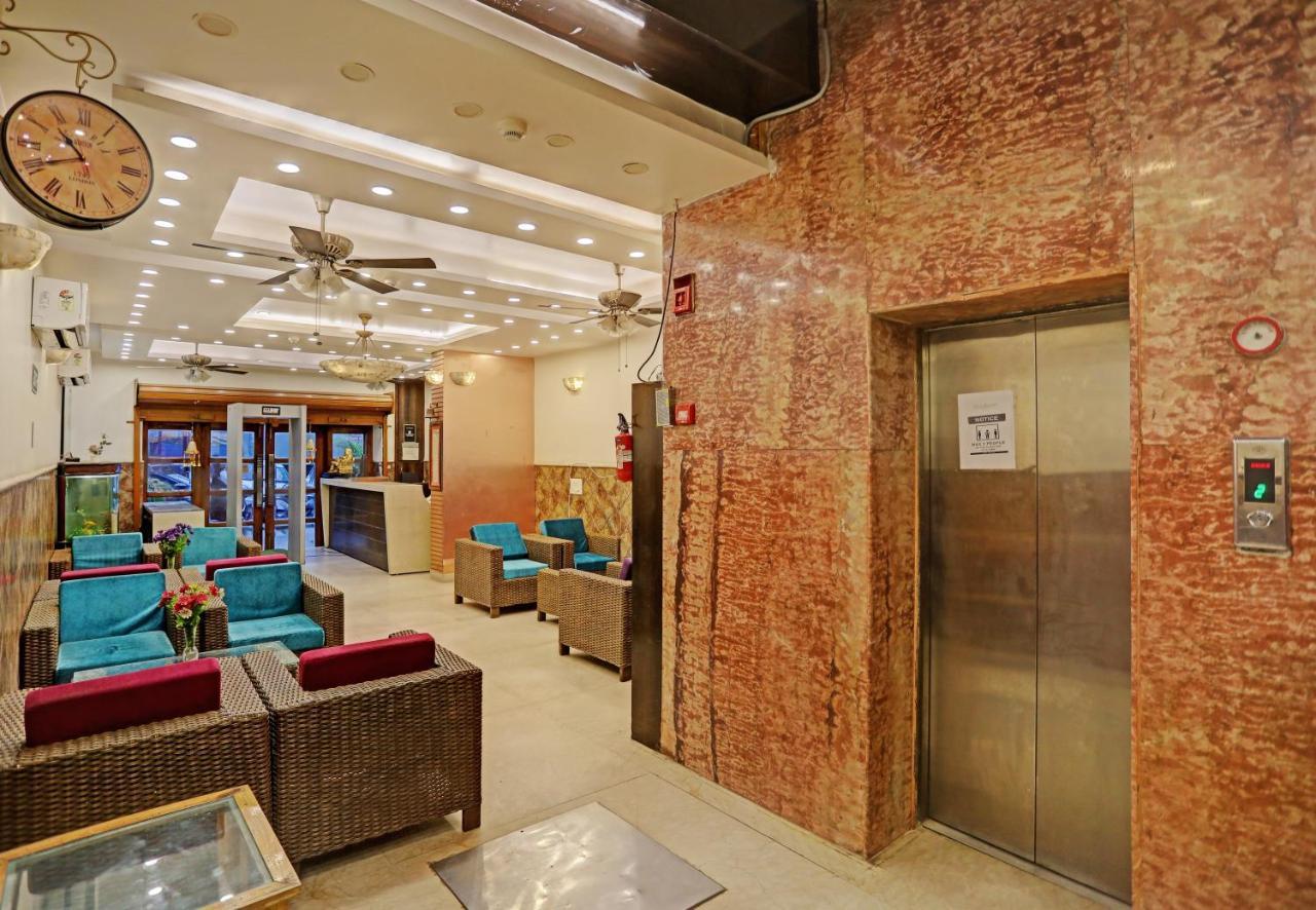 Staybook Atlanta Railway Station Paharganj Hotel