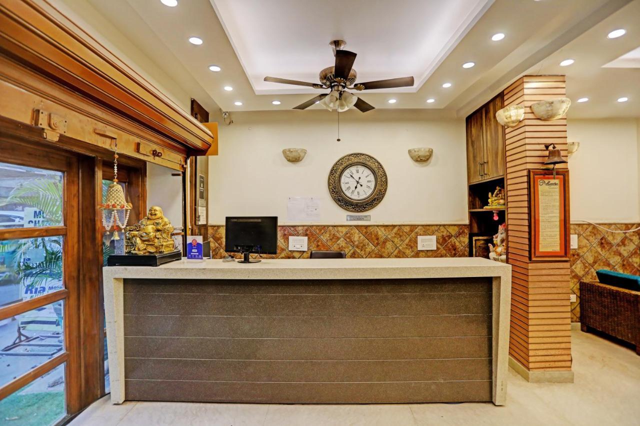 Staybook Atlanta Railway Station Paharganj 3*