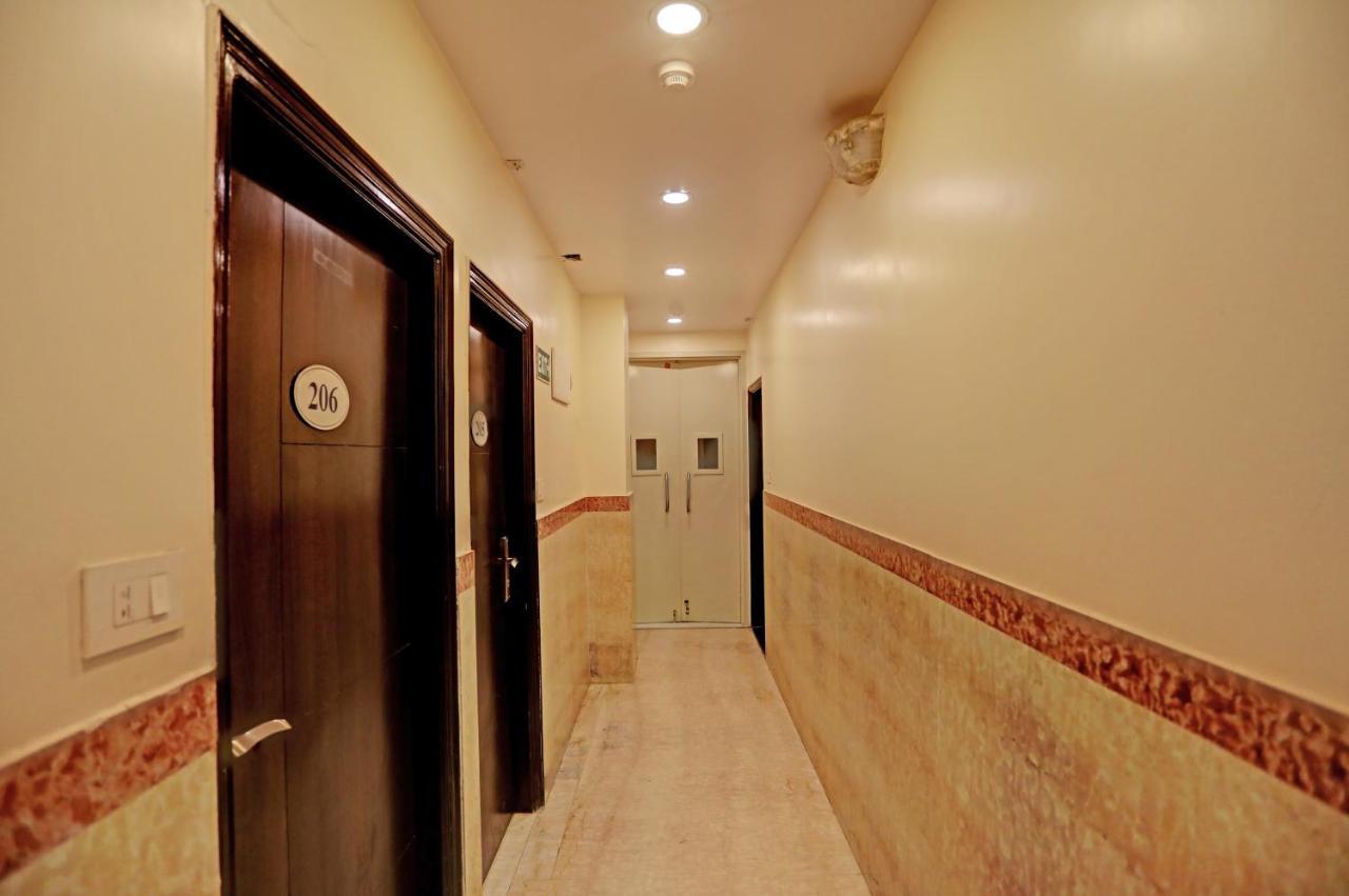 Hotel Staybook Atlanta Railway Station Paharganj