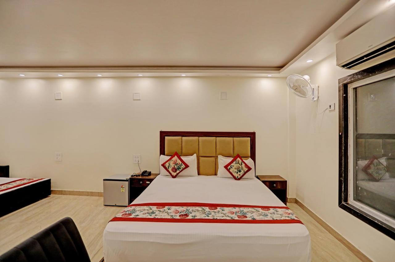 Staybook Atlanta Railway Station Paharganj 3*