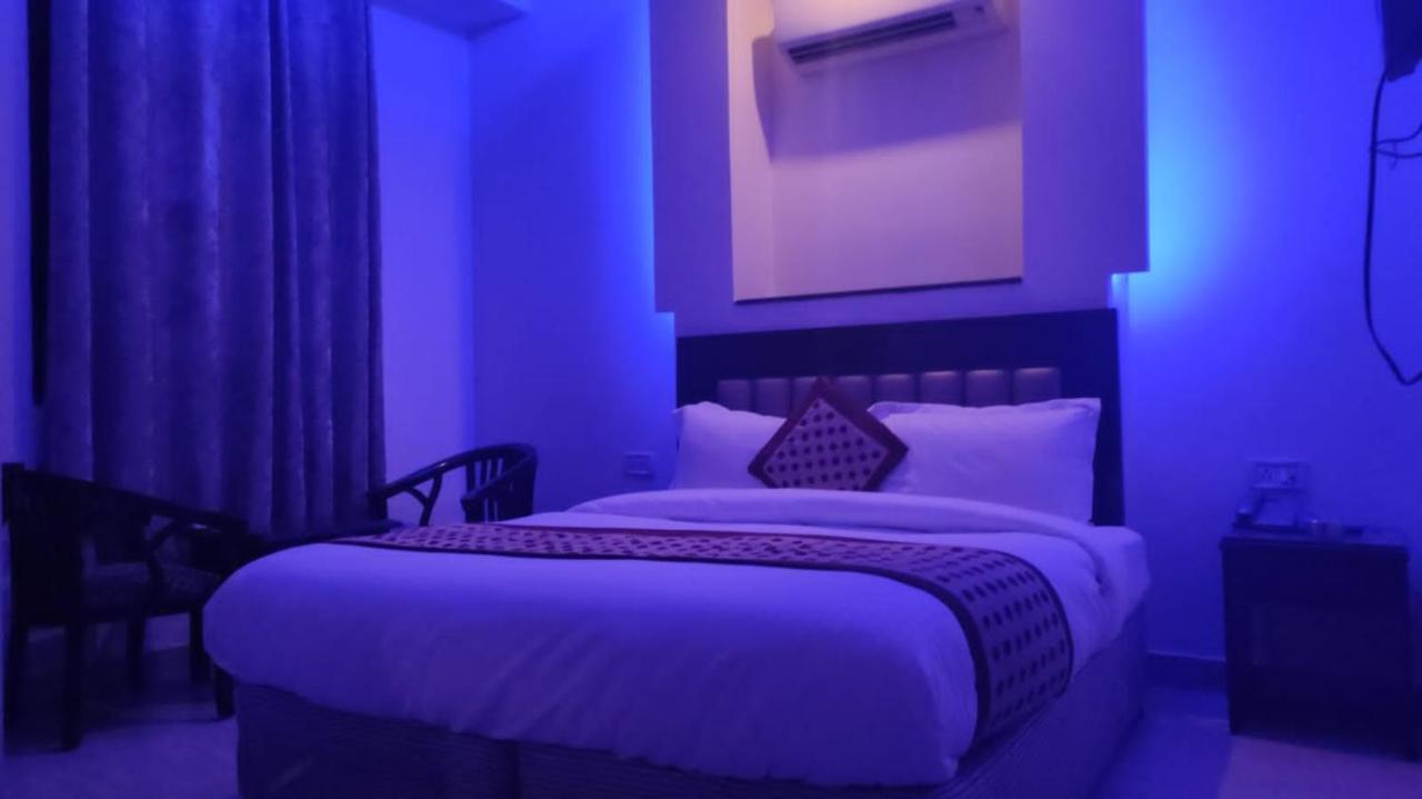Gaylord International - 3*