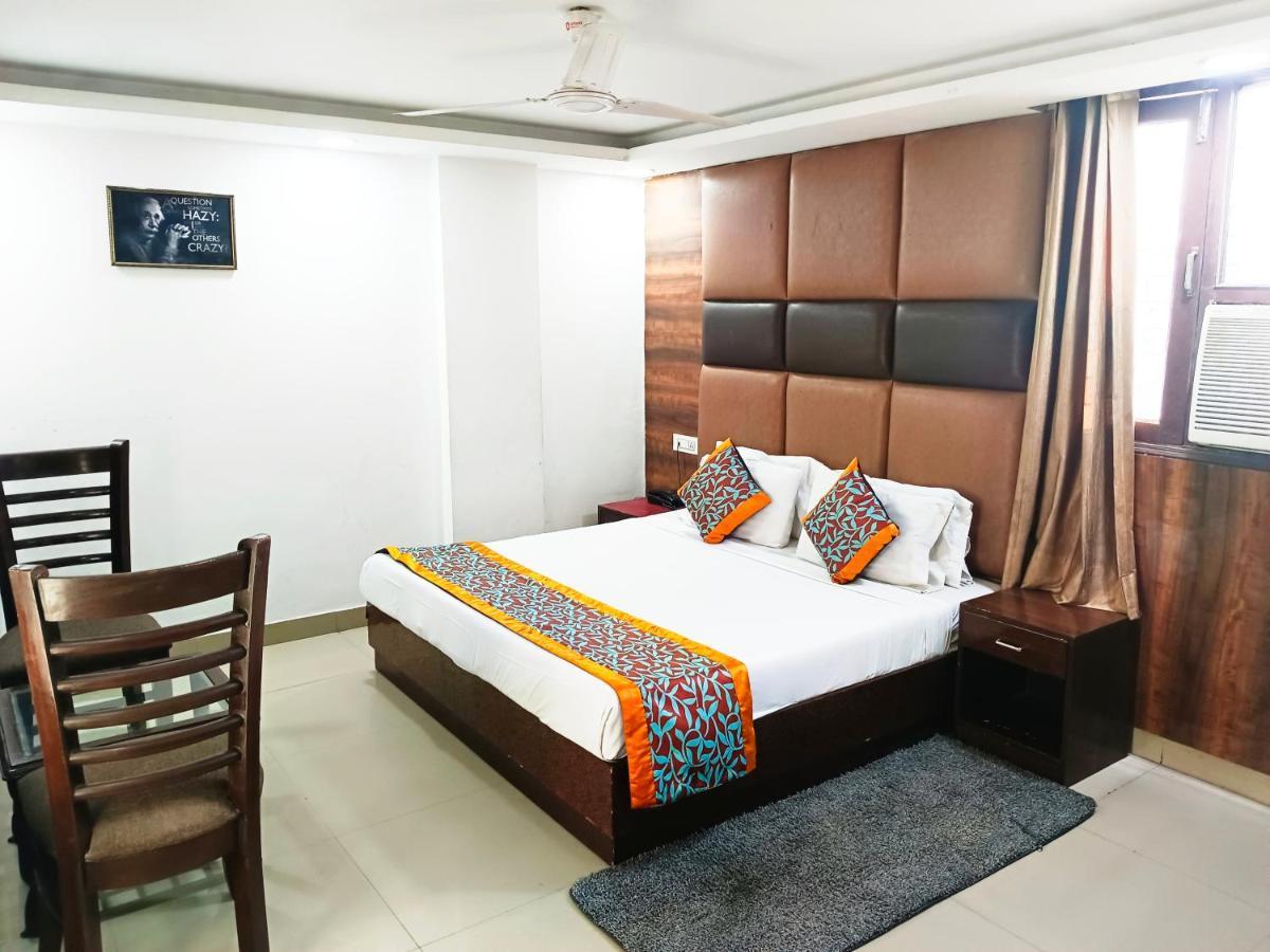 Hotel Caves A Family Near Igi Airport Delhi 4*