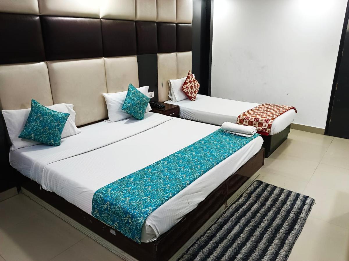Hotel Caves A Family Near Igi Airport Delhi New Delhi