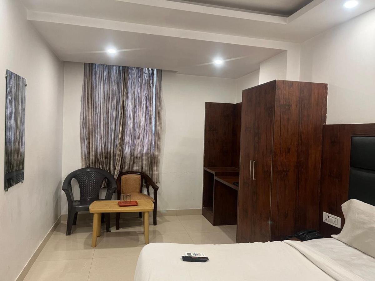 The Flight Path Hotel New Delhi