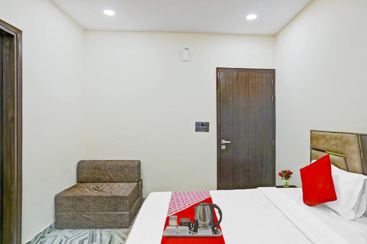 Hotel O Royal Lotus Near Ip Extension Metro Station New Delhi