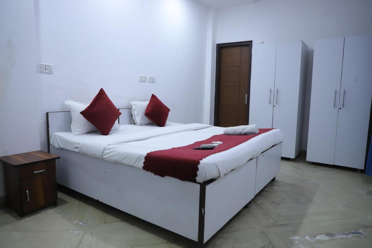 Pearl Residency - Malviya Nagar