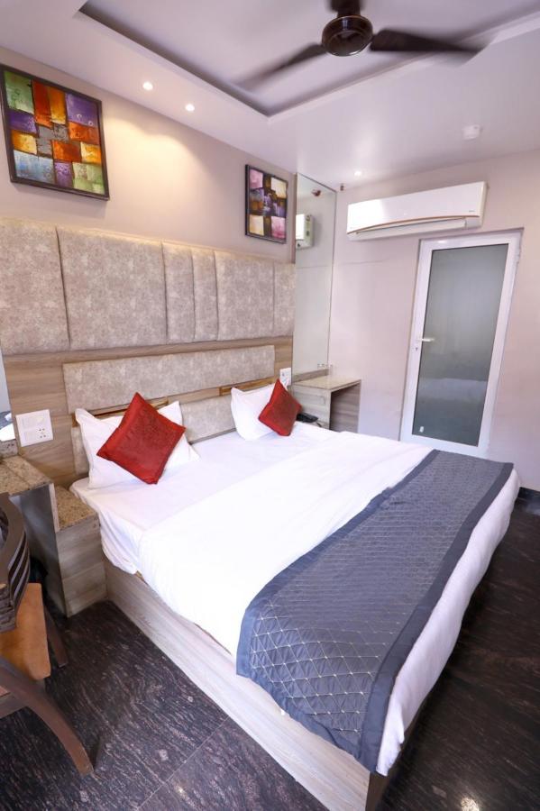 Anand - By Srida Hotel