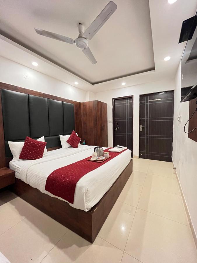 Airport Qualia Suites Hotel 3*