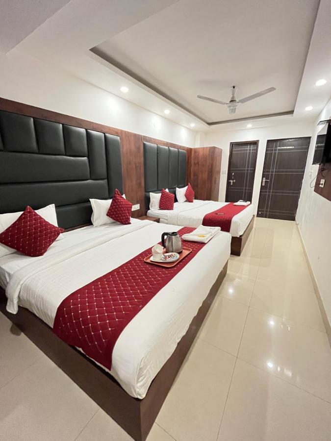 Airport Qualia Suites Hotel