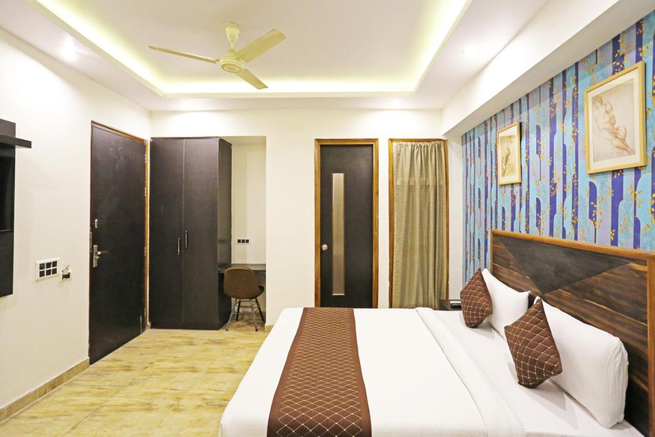 Hotel Gl Near Delhi Airport 4*