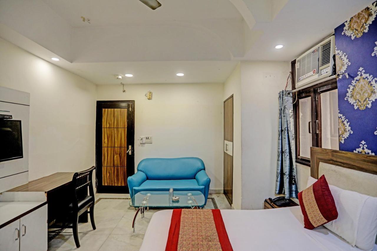 Staybook Anand Hotel 3*