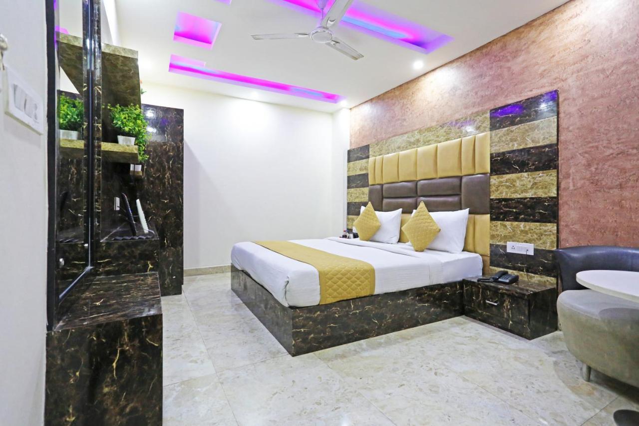 Grand La Casa Near Igi Airport Hotel