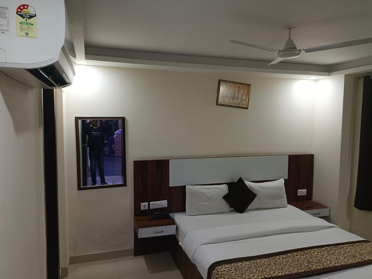 Hotel Aero International By A1rooms New Delhi