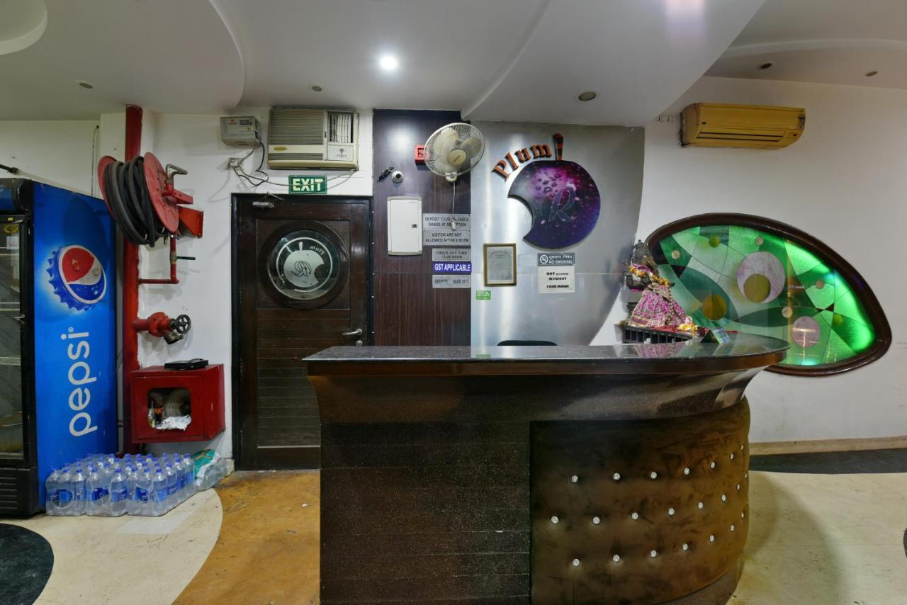 Hotel Revels Near Railway Station 4*