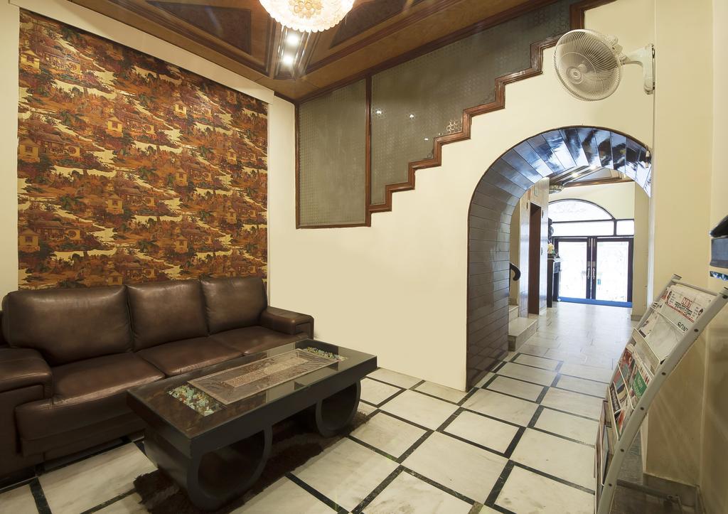 Fabhotel Darbar 3*