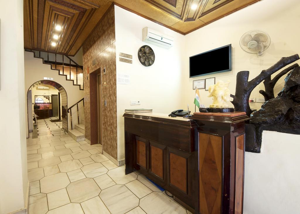 Hotel Fabhotel Darbar
