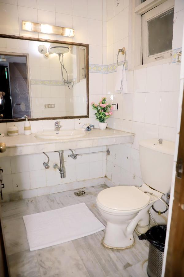 Divine India Service Apartment,2bhk, D-198,saket
