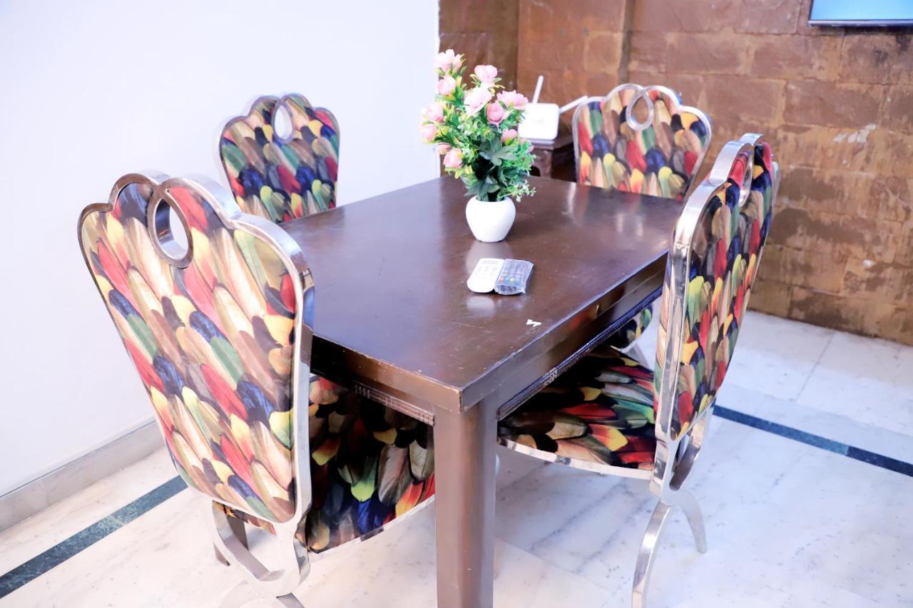 Divine India Service Apartment,2bhk, D-198,saket Apartment *
