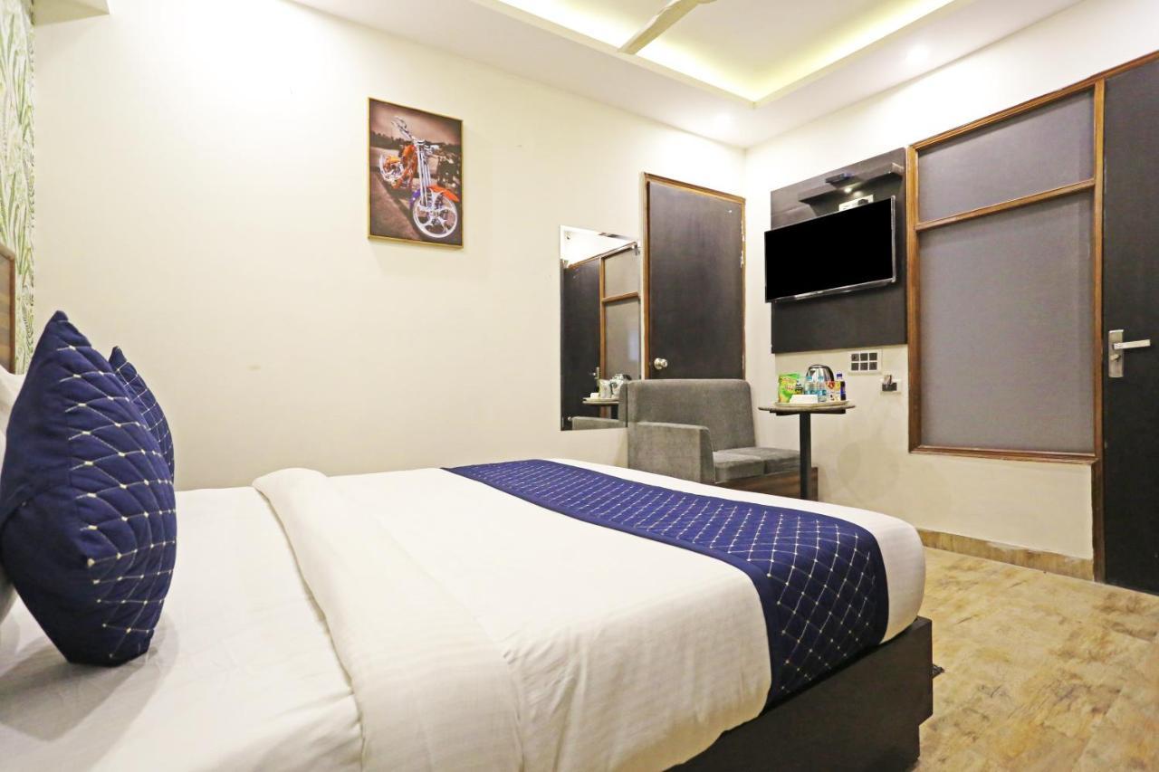 Hotel Gl Near Delhi Airport