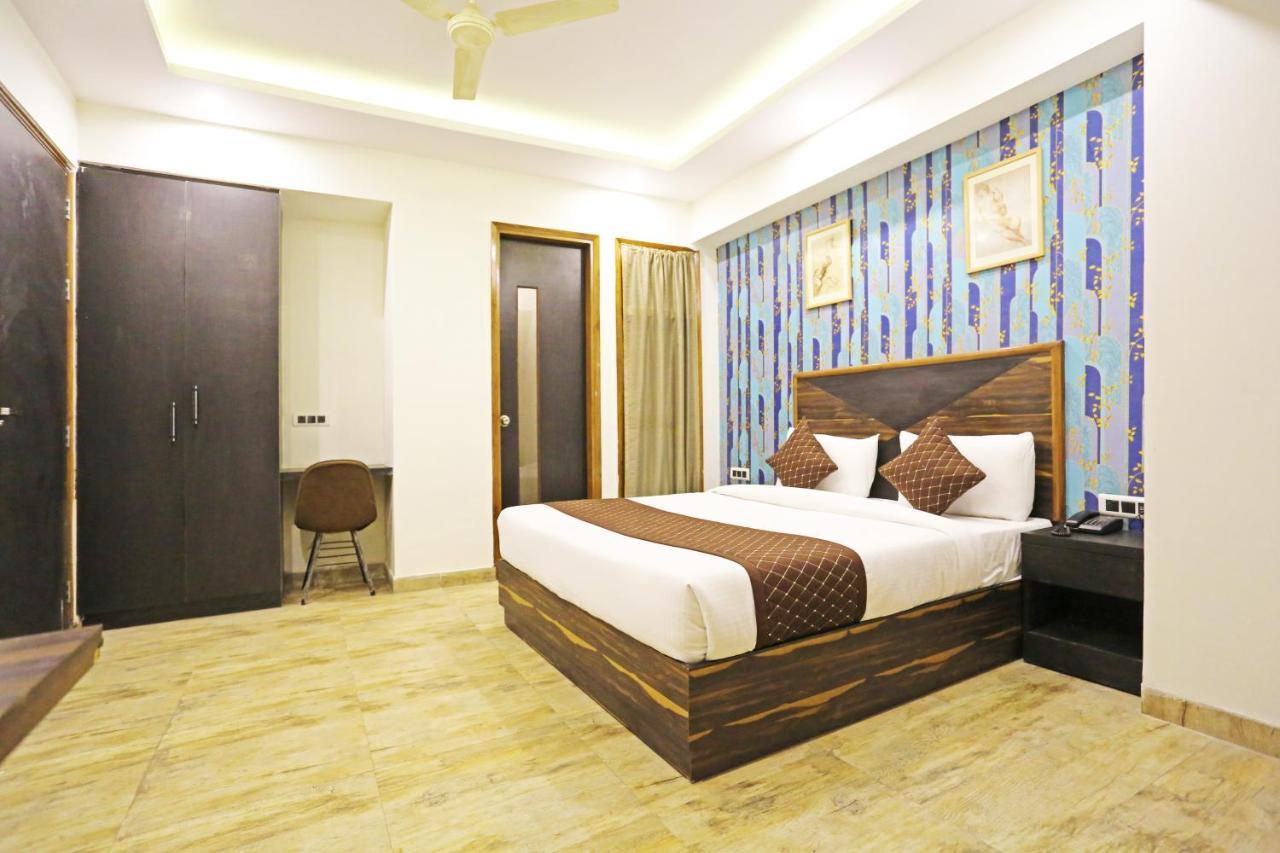 Gl Near Delhi Airport New Delhi