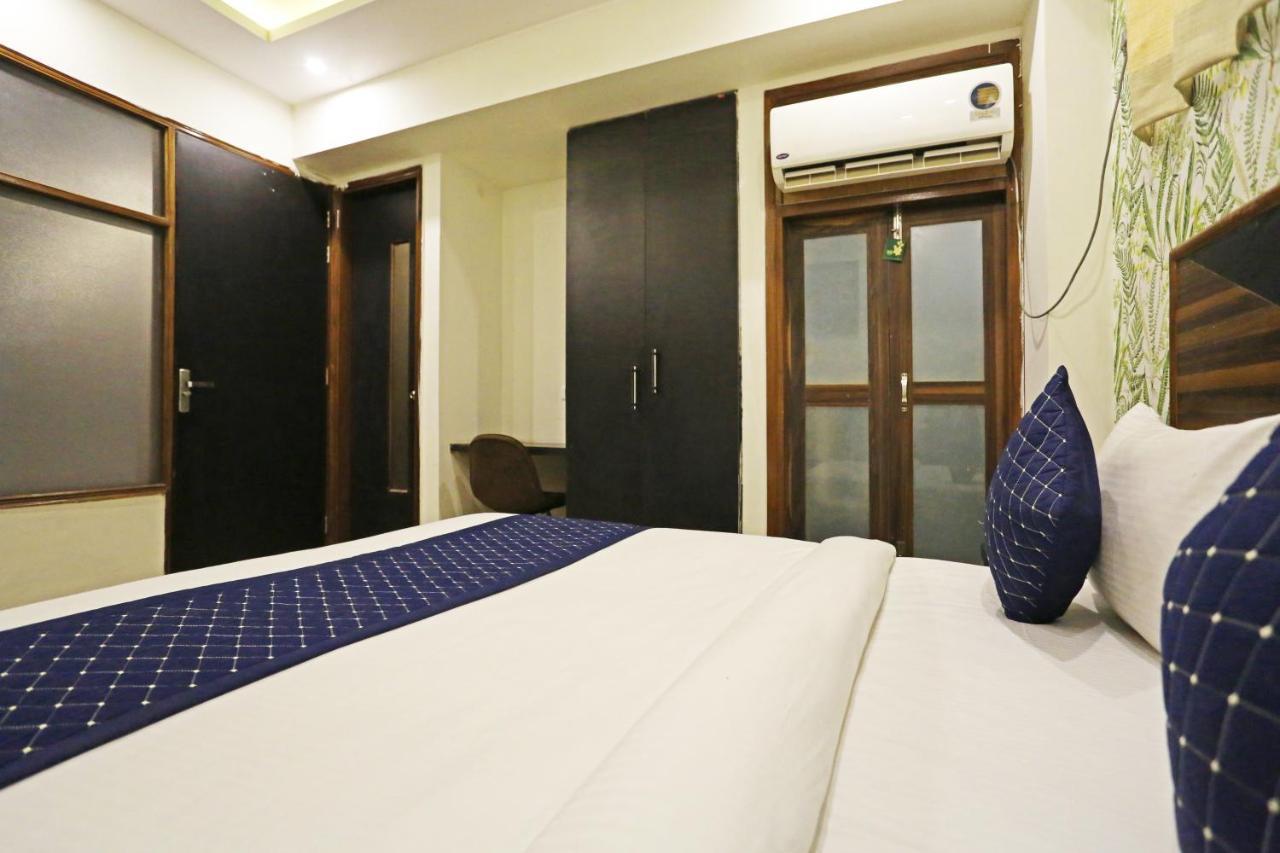 Gl Near Delhi Airport Hotel 4*