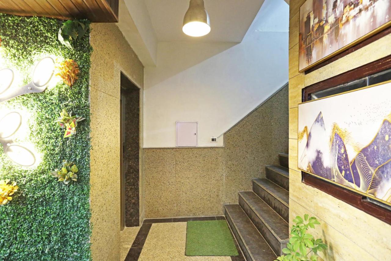 Gl Near Delhi Airport New Delhi