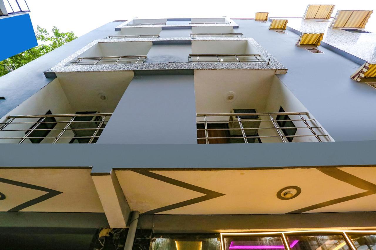 Fabexpress Mirage Near Igi Airport Hotel 4*