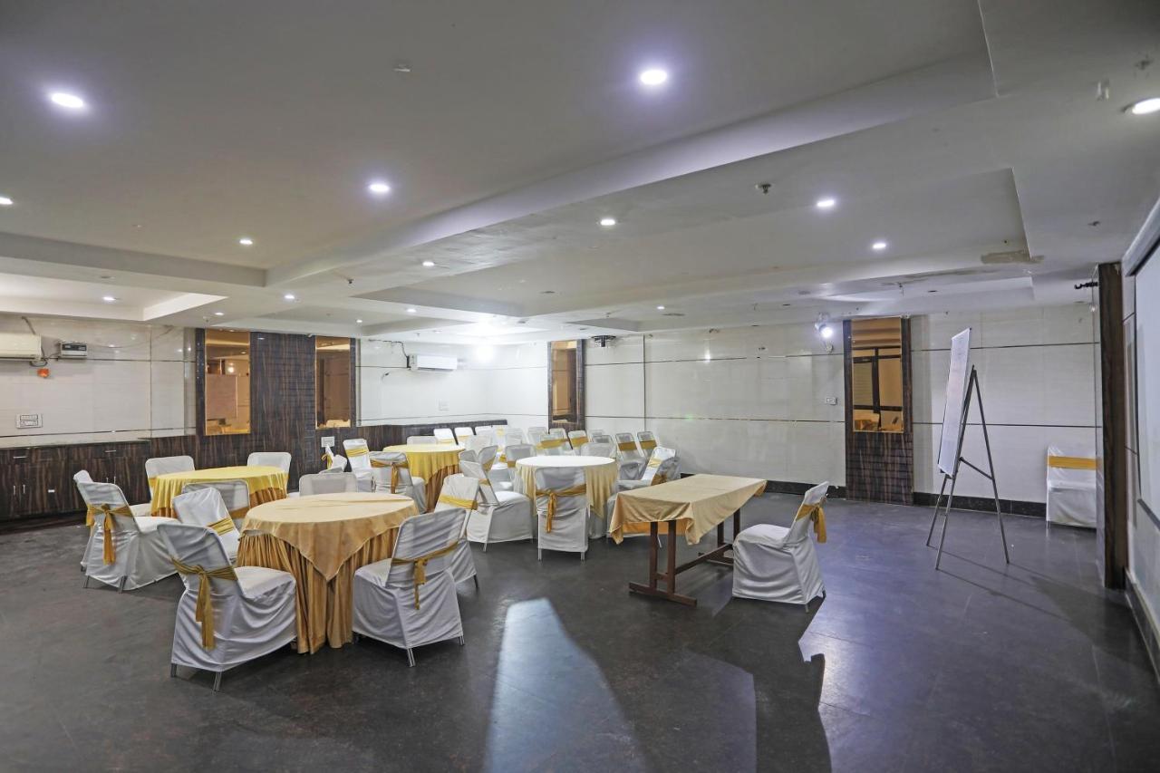 Staybook Anand