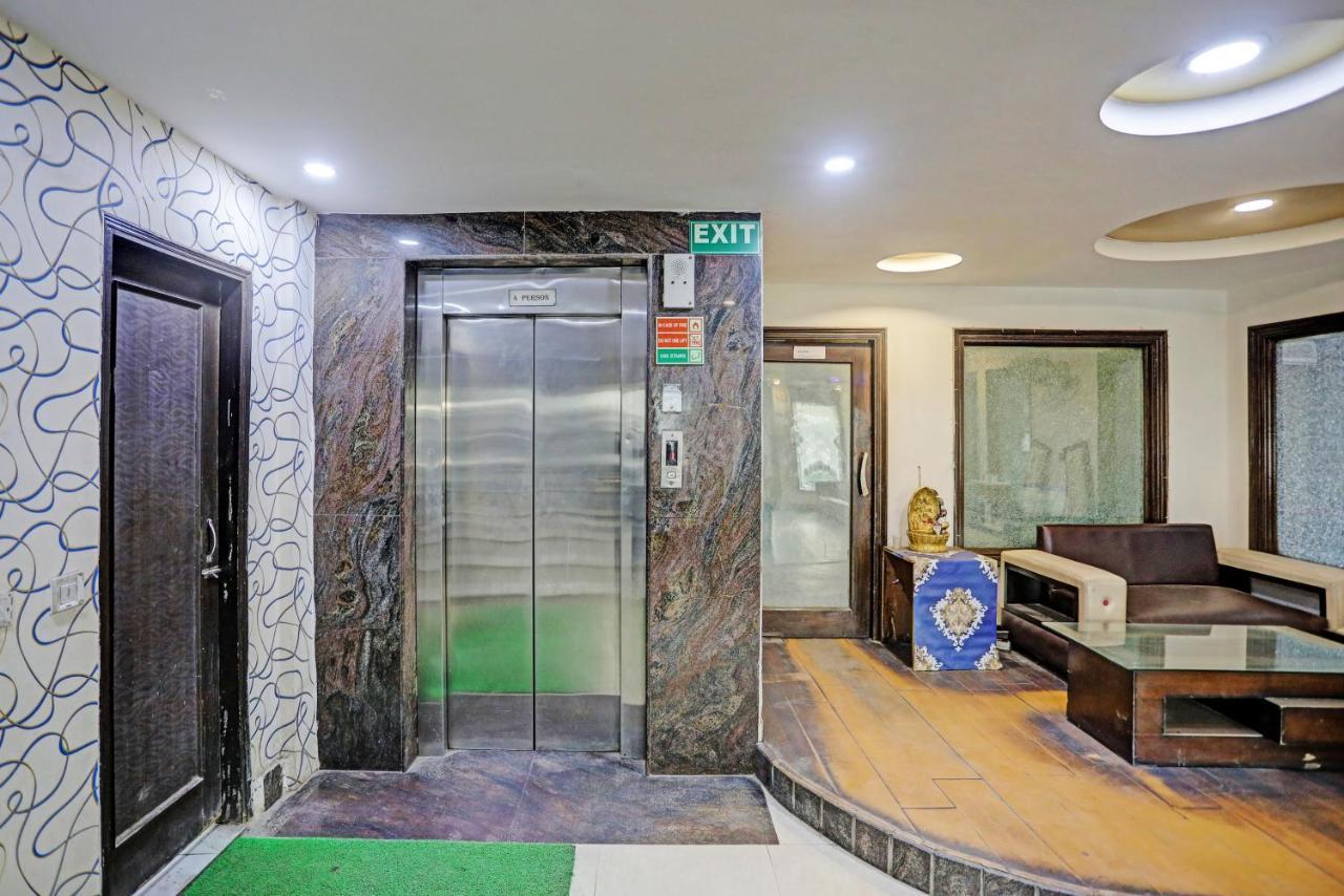 Staybook Anand New Delhi