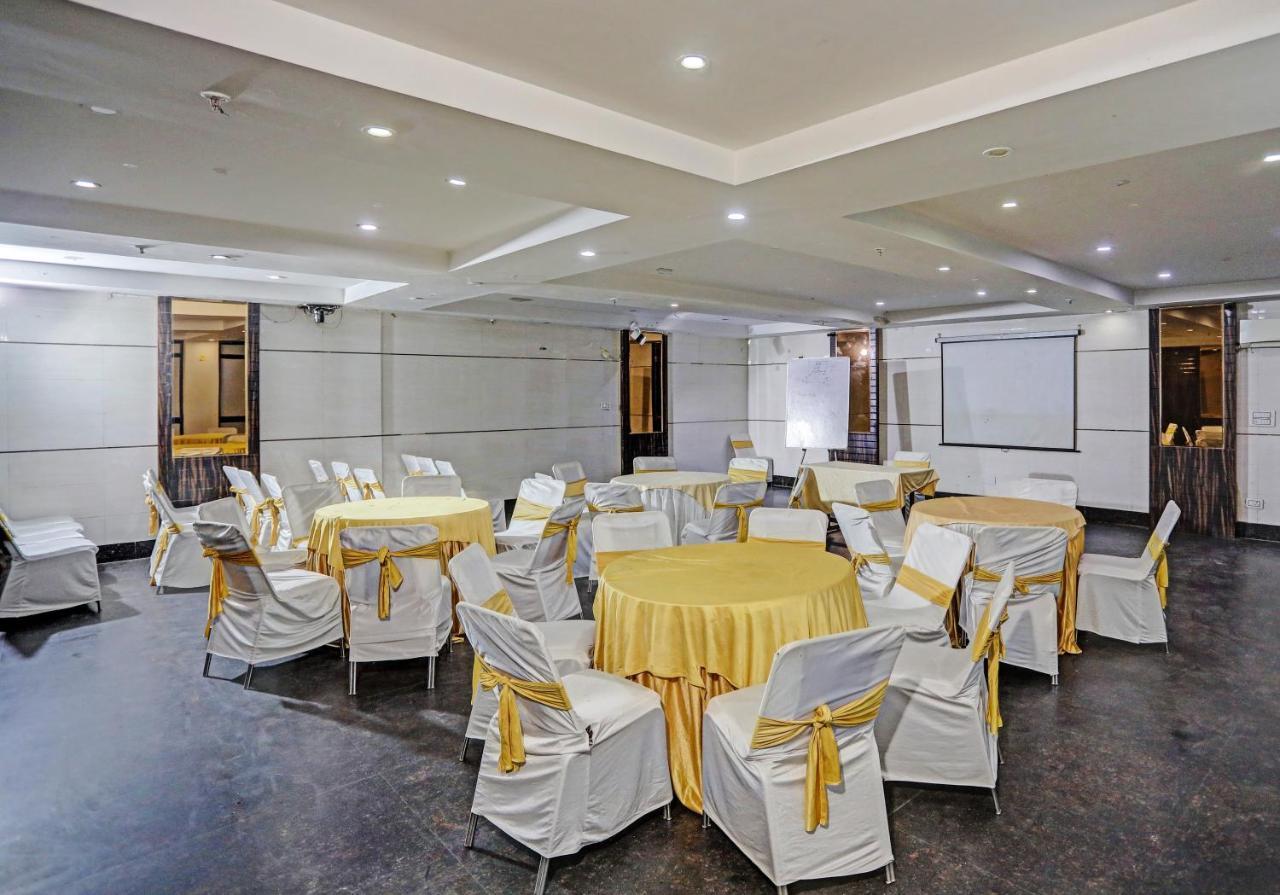 Hotel Staybook Anand