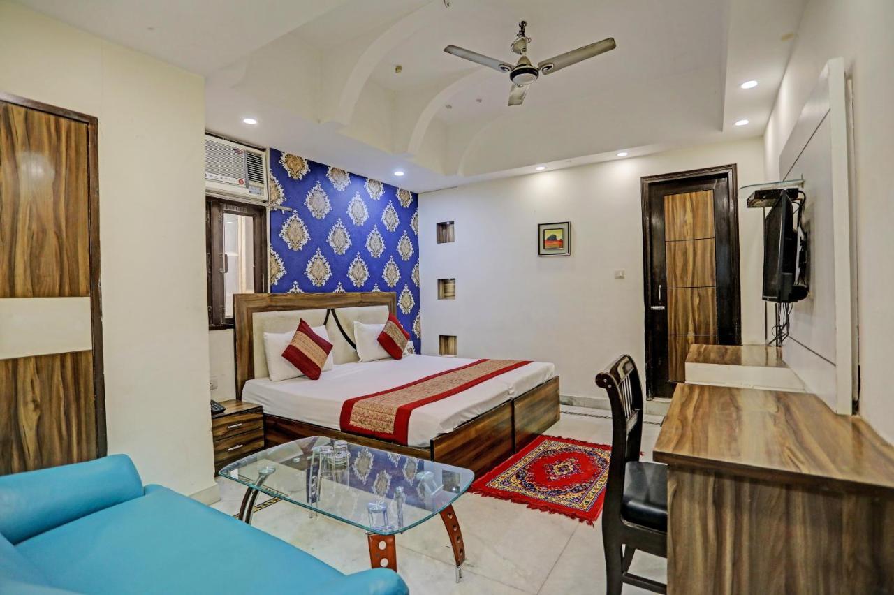 Staybook Anand Hotel New Delhi