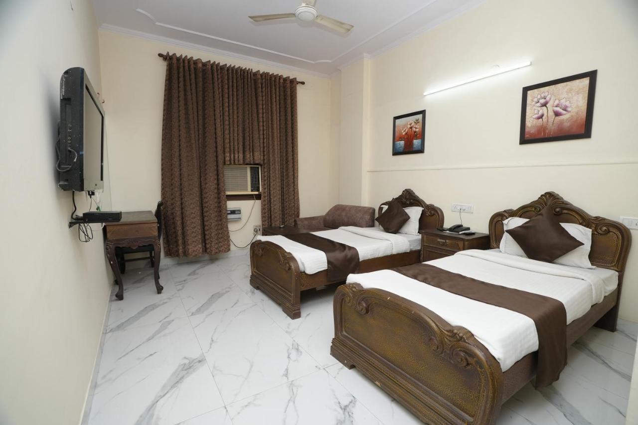 Silver Arc - Karol Bagh New * Delhi (National Capital Territory of India)