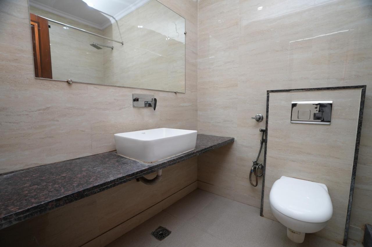 Silver Arc - Karol Bagh New Hotel *