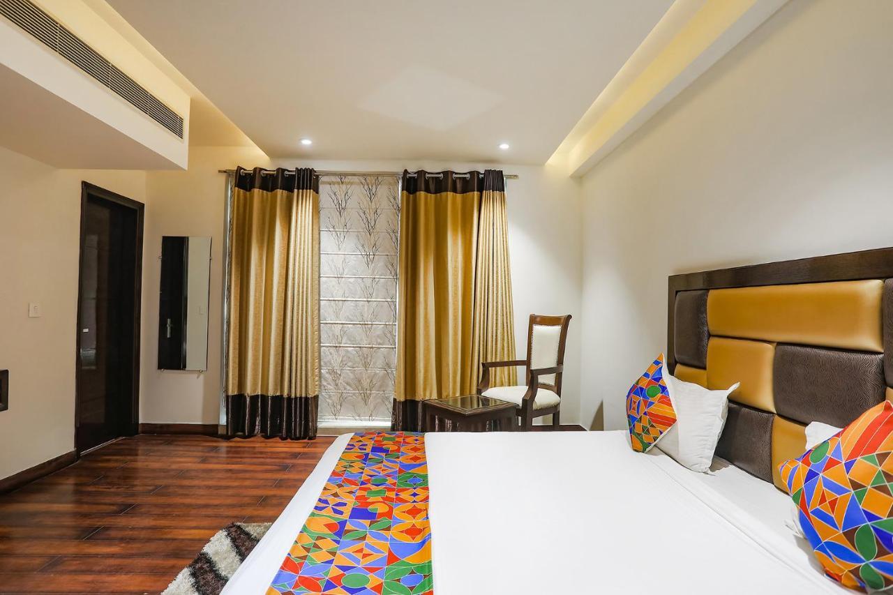 Fabhotel Grand Hotel